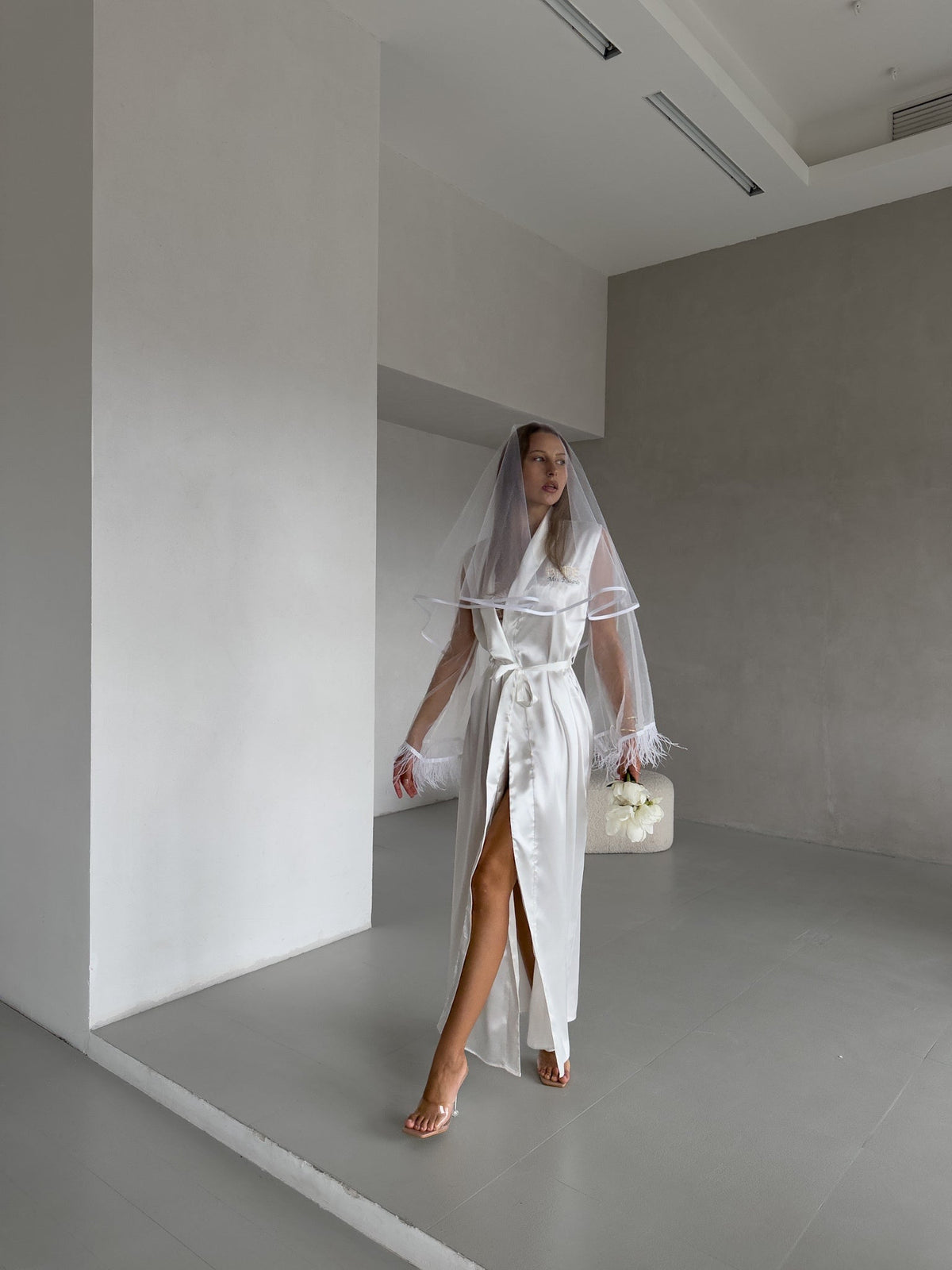 GODDESS Women’s Personalised White Satin Bridal Robe with Feather Trim L