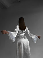 AFFECTION Luxurious White Satin Women’s Bridal Robe S
