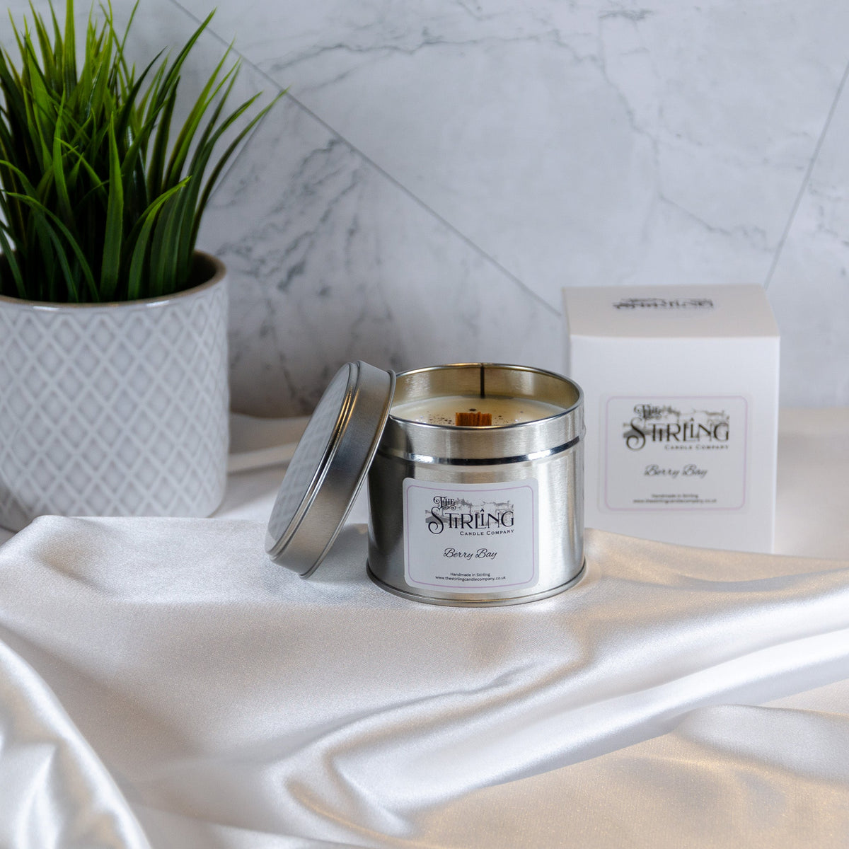 The Stirling Candle Company Berry Bay - Travel Tin Candle - Wooden Wick