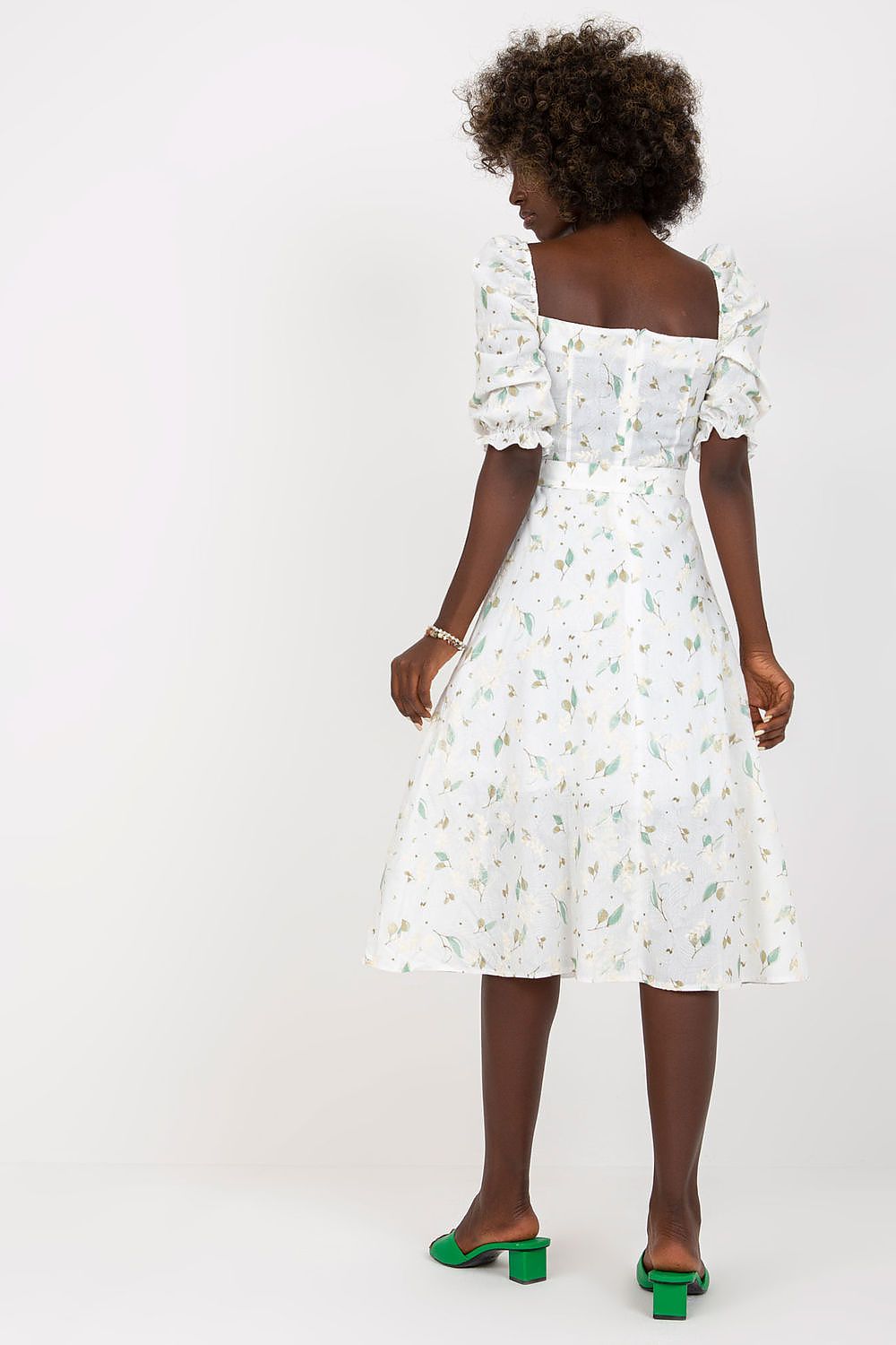 Lakerta Floral Midi Daydress with Ruffled Sleeves and Tie Belt