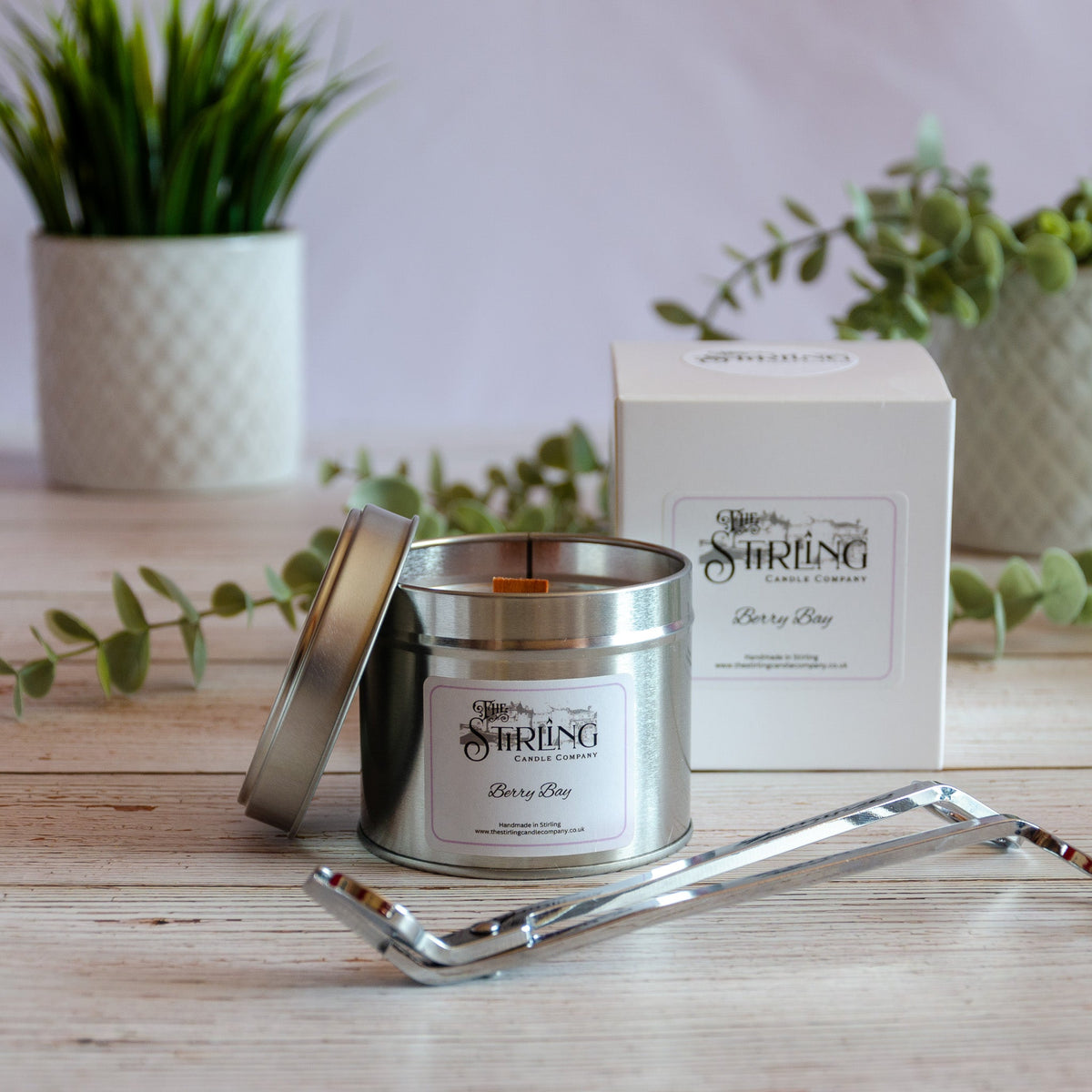 The Stirling Candle Company Berry Bay - Travel Tin Candle - Wooden Wick