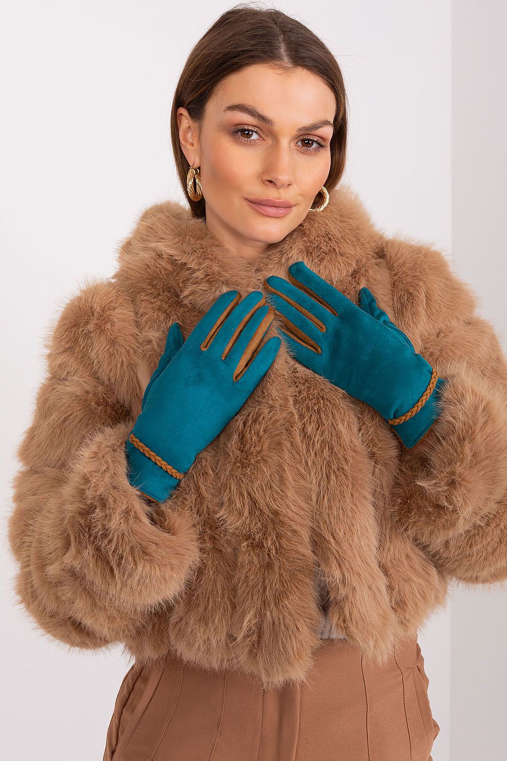 AT Contrasting Insert Gloves green