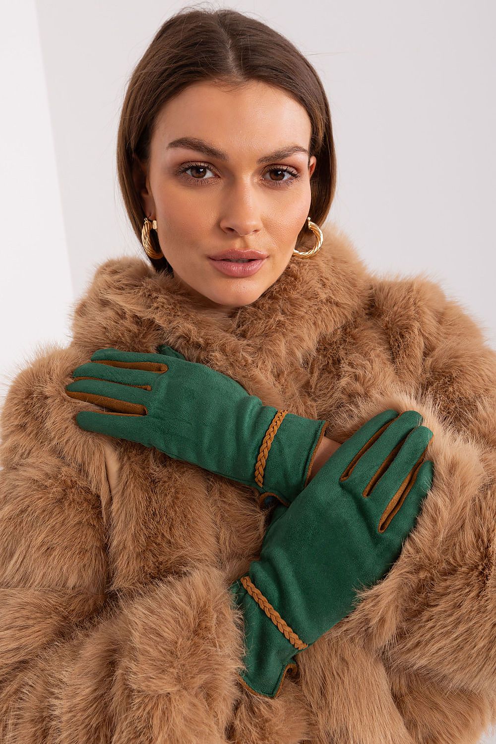 AT Contrasting Insert Gloves green 2