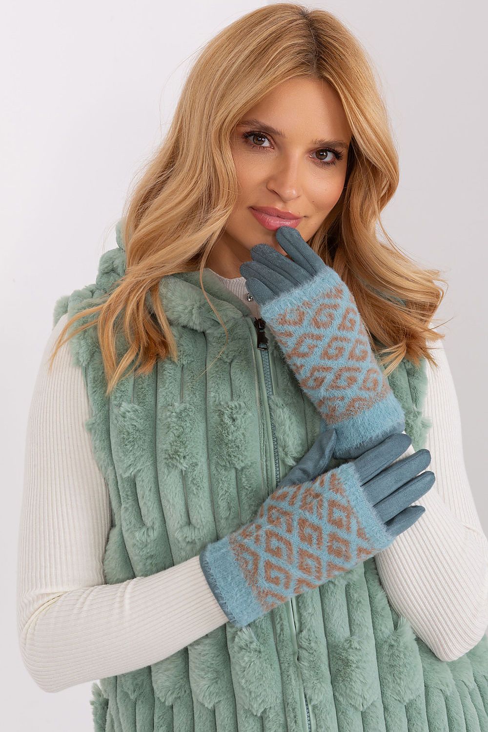 AT Touchscreen Smooth Winter Gloves with Removable Lining green 2