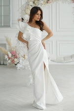 Bicotone Maxi Feathered One-Shoulder Flowing Dress beige