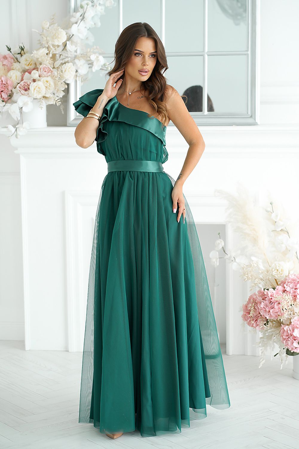 Bicotone Elegant One-Shoulder Mesh Evening Dress with Satin Ruffle Detail green