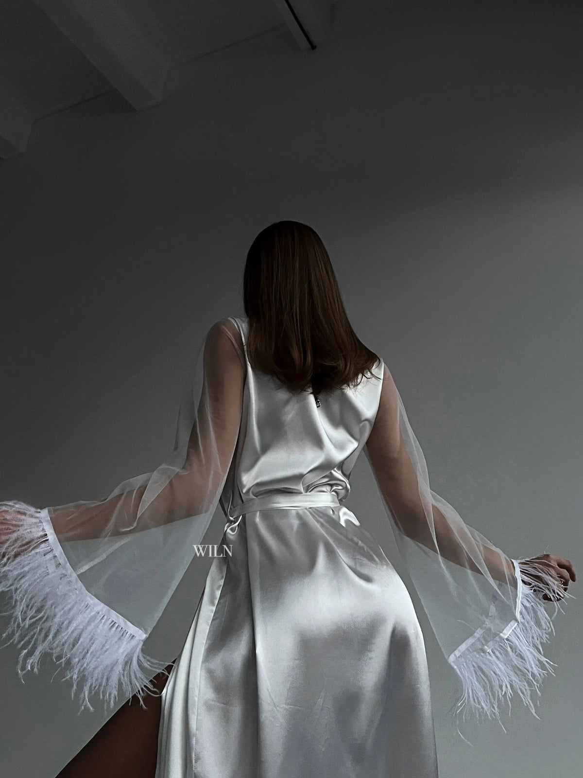 GODDESS Luxurious White Satin Kimono Sleeve Feather Trim Women’s Long Bridal Robe L