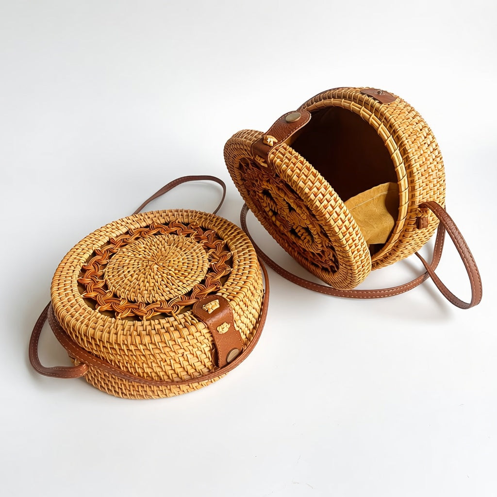 Natural Raffia Round Crossbody Bag — Handwoven Boho Beach Shoulder Bag for Women
