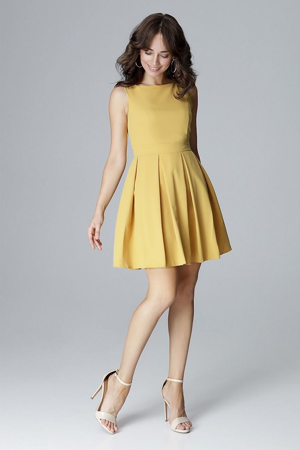 Lenitif Sleeveless Cocktail Dress with Flared Skirt yellow