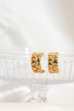 Ballinger 18k Gold Love Heart Hoop Earrings