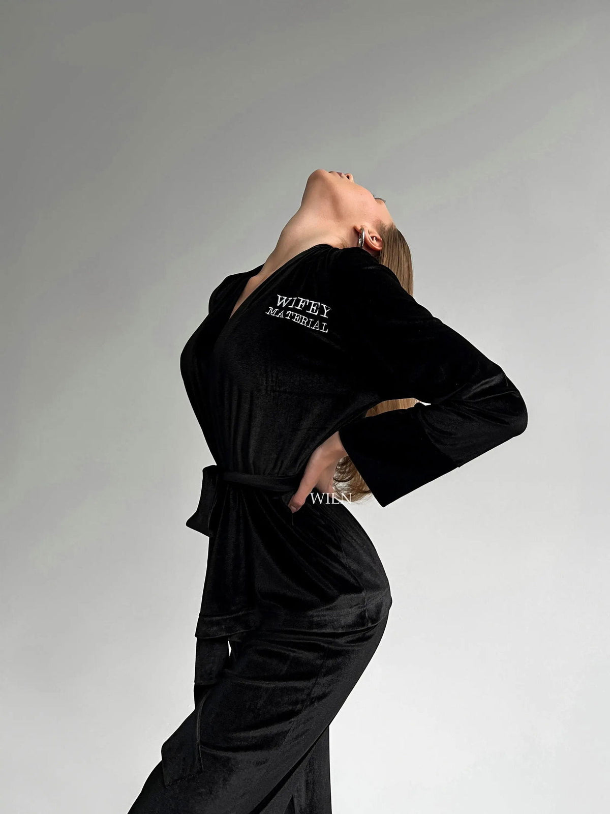 MAJESTIC Women’s Personalised Luxurious Black Velour Robe Set