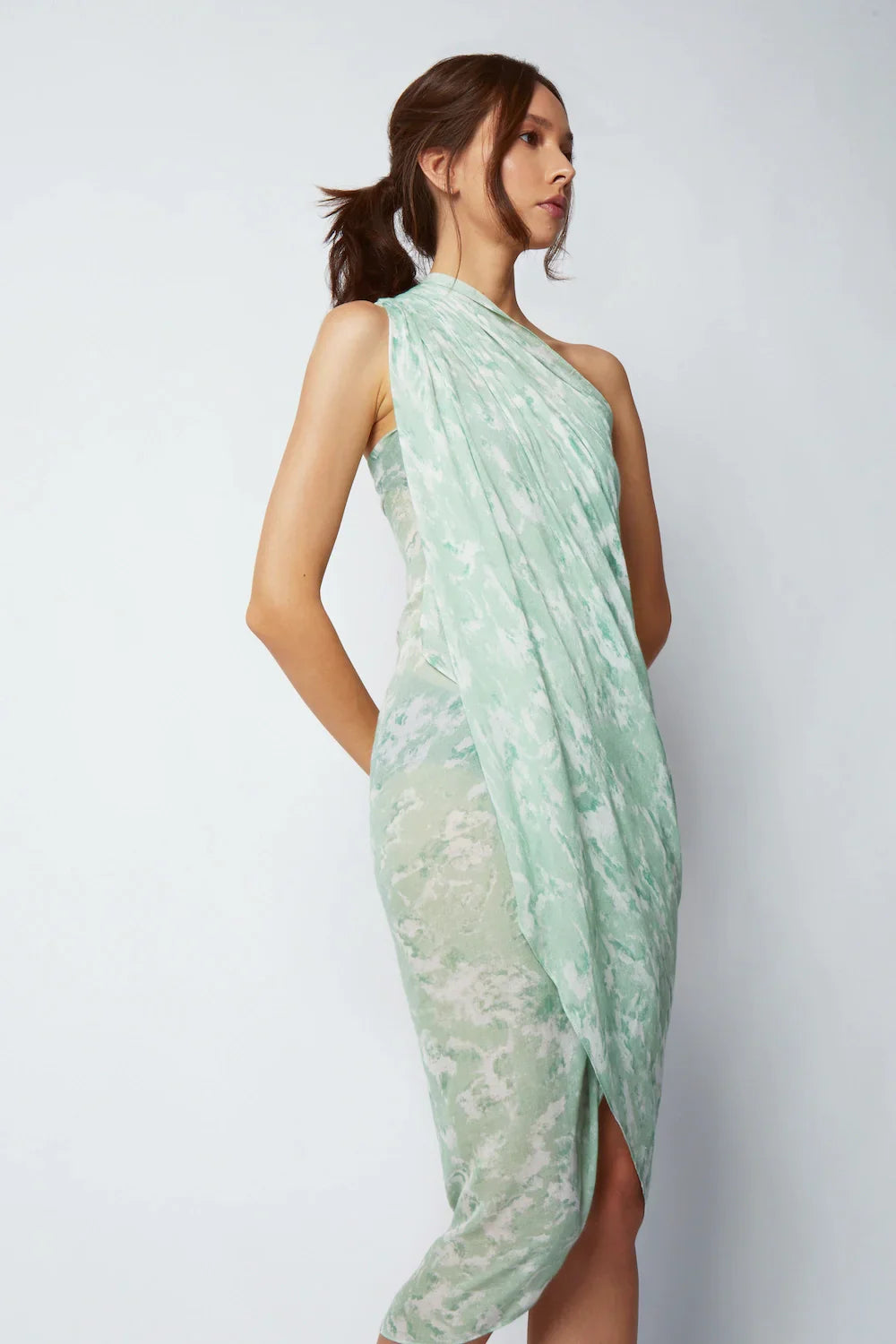 Shinjuku Lanes Matera Bamboo Sarong & Scarf Mint Green