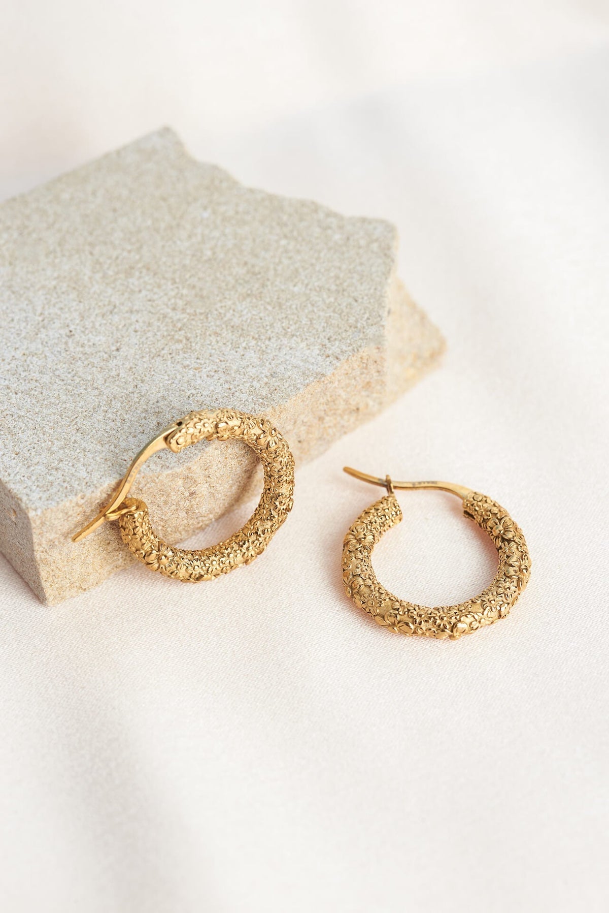 Ballinger Molten Meadow 18k Gold Hoop Earrings