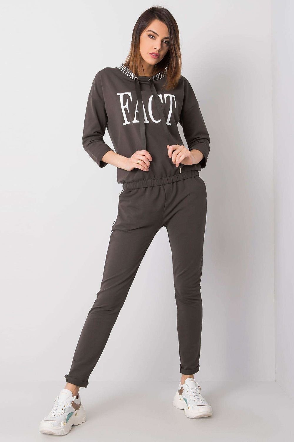 Relevance Women’s Tracksuit Set with ‘Fact’ Slogan green S M
