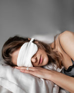 VUJVUJ 100% Mulberry Italian Silk Pearl White Sleep Mask