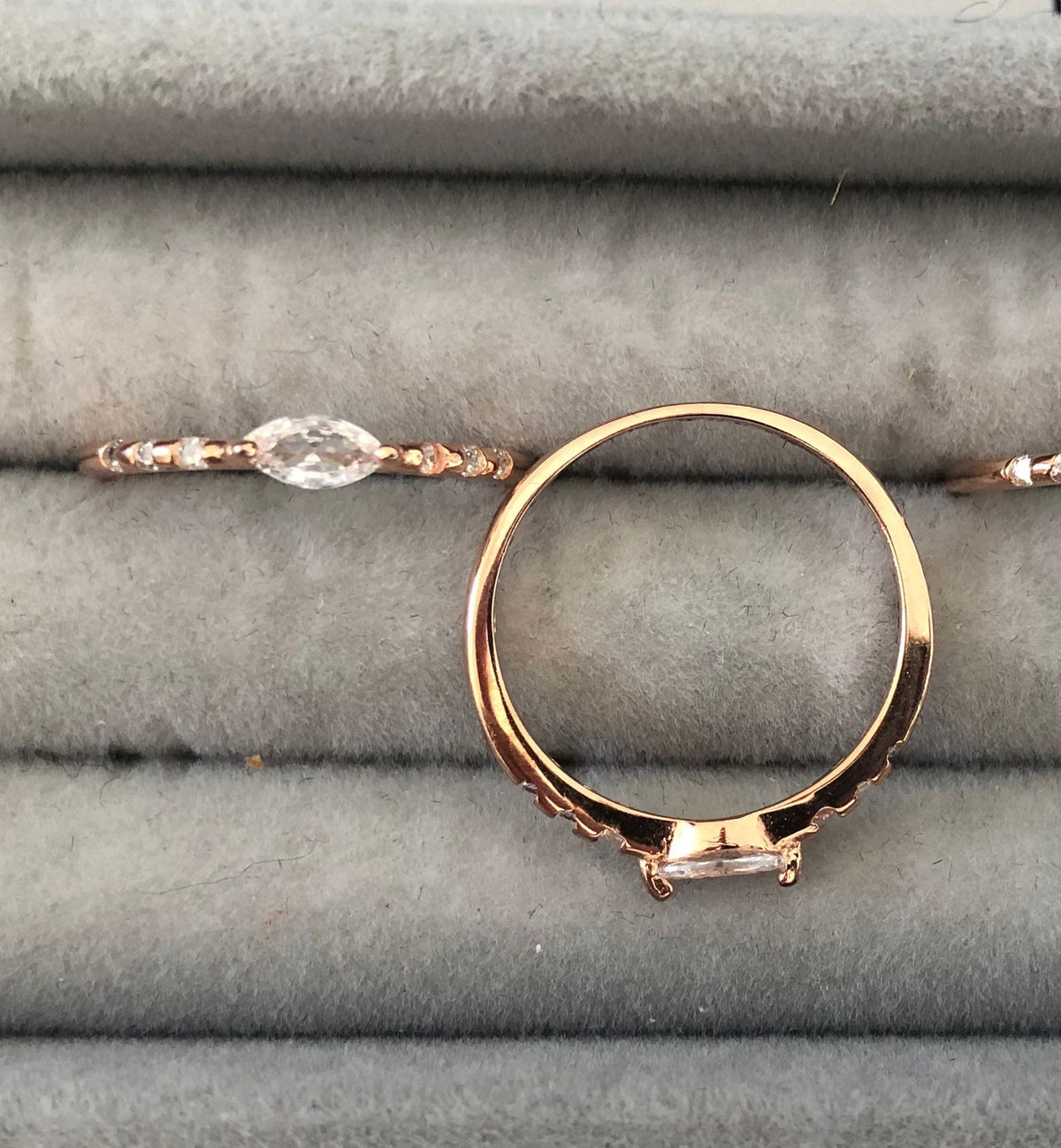 Thin Rings with Clear Zircon Stones - Sparkle Collection Rose Gold Plated Silver No7