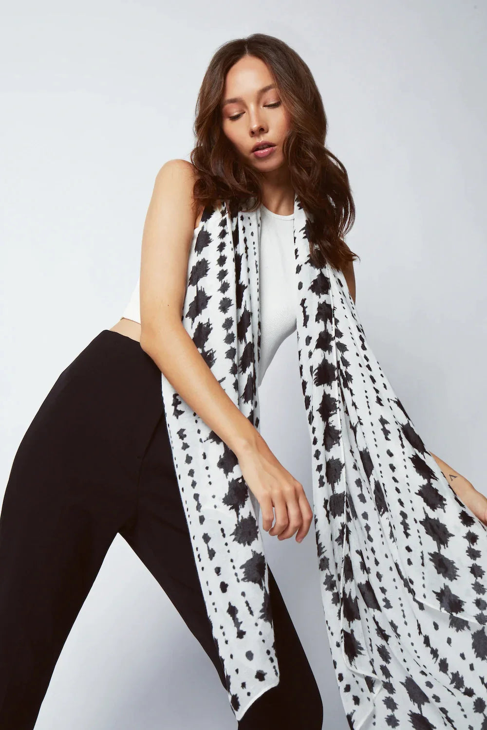 Shinjuku Lanes Tokyo Bamboo Sarong & Scarf Monochrome