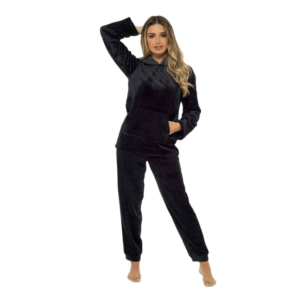 Daisy Dreamer Women's Ultra-Soft Plush Fleece Hooded Winter Pajama Set